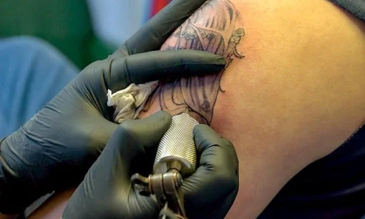 Hilangkan Tato Permanen Secara Alami
