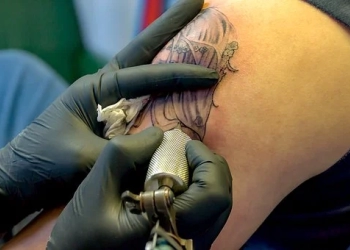 Hilangkan Tato Permanen Secara Alami