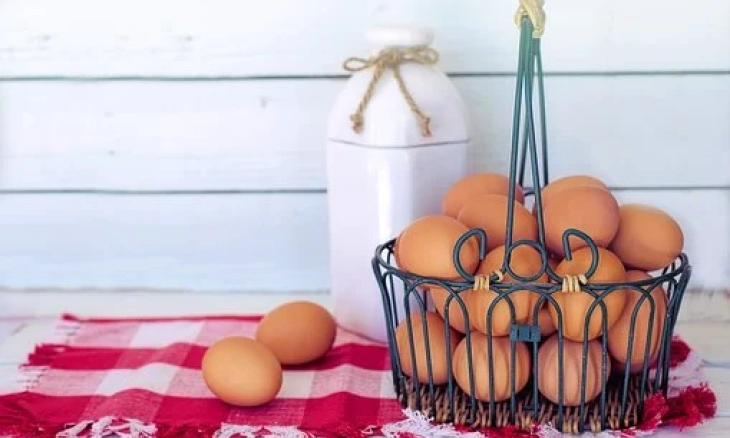 Sebaiknya Jangan Simpan Telur di Kulkas