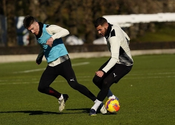 Setia Bersama Milan, Theo Hernandez Tolak Gabung Chelsea