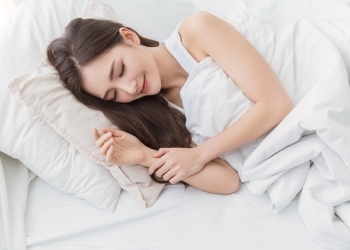 7 Posisi Tidur yang Benar untuk Menjaga Kesehatan Otak