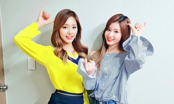 Idola yang Berpenampilan Oke dan Bertubuh Seksi Pilihan Sana dan Tzuyu Twice