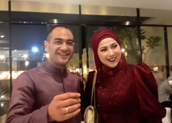 Wow! Cumi Tinta Hitam Venna Melinda untuk Ferry Irawan di Bulan Puasa