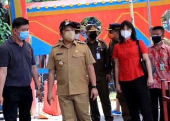 Menjelang Imlek, Wali Kota Tangerang Kunjungi Vihara Boen San Bio