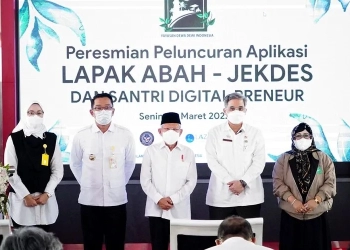 Penggunaan Teknologi Digital di Pedesaan Berikan Manfaat Ekonomi
