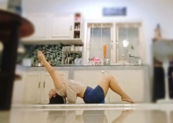 Yoga Membantu Mengatasi Tekanan Mental Selama Bekerja, Saatnya Mencoba!